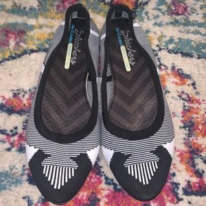 EUC Skechers Cleo Wham Size 8